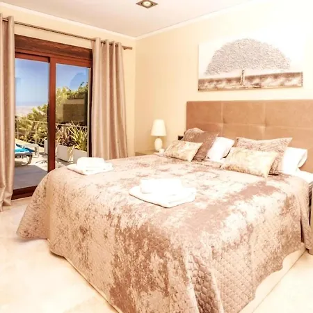 Casa Orquidea - Luxury 4 Bedroom Βίλα